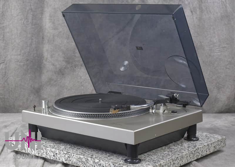 Technics SL-1200 First Model Direct Drive Player System In Very Good Condition