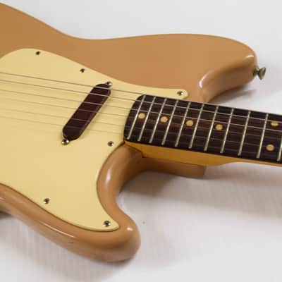 Fender Musicmaster with Maple Fretboard 1960 - Desert Sand image 5