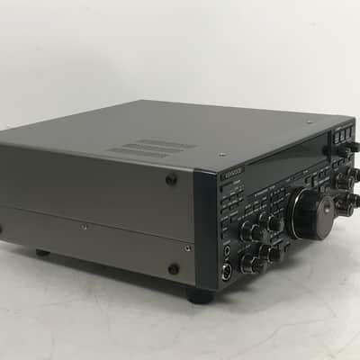 Kenwood TS-870S and MC-43S HF Transceiver image 6
