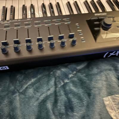 Arturia KeyLab 61 MkII MIDI Controller 2018 - 2021 - Black image 6