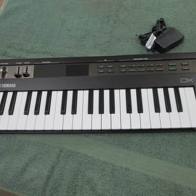 Buy used Yamaha Reface DX Mini Mobile Keyboard 2015 - Present - Black