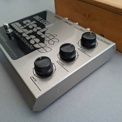 Electro-Harmonix Deluxe Electric Mistress Reissue with 24V Adapter 2000 Silver / Black image 7
