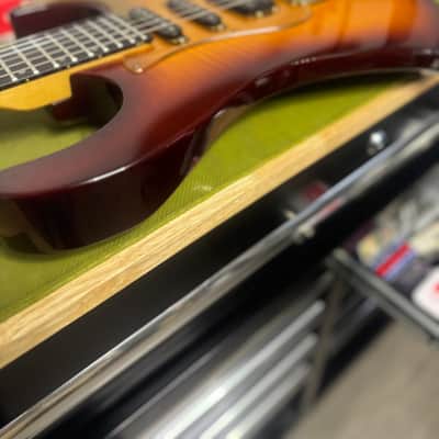 Washburn MG-70 Mercury Series 1992 - Vintage Sunburst image 13