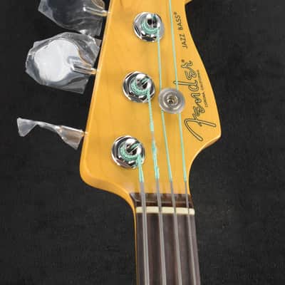 Mint Fender American Professional II Jazz Bass Fretless Olympic White Rosewood Fingerboard image 6