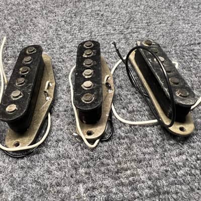 1976 Fender Stratocaster Pickups - Grey bottom image 6