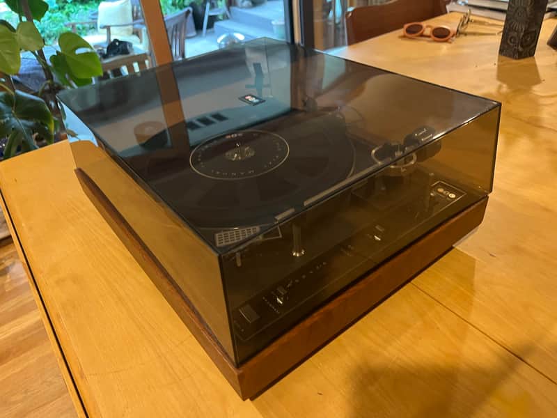 Vintage 1976 BIC 960 Turntable w/ ADC Cartridge: Plug & Play Time Capsule!