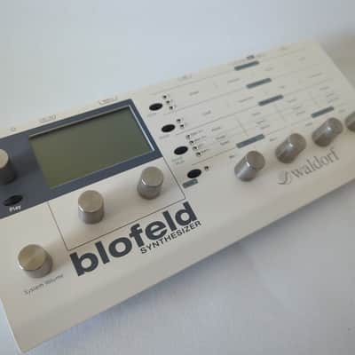 Waldorf Blofeld Desktop Synthesizer - White Version with Adapter