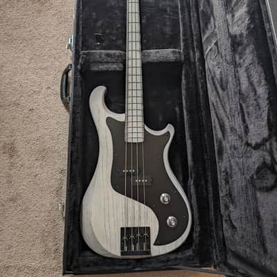 Dunable Thunderclapper Electric Bass w/Case image 1