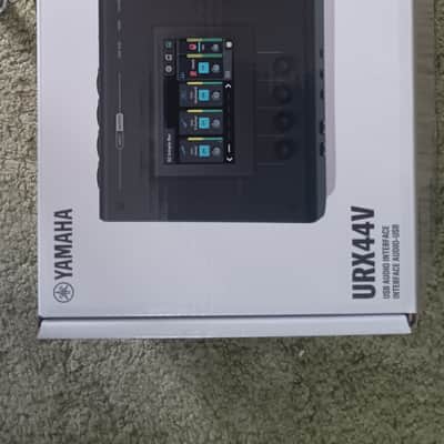 Yamaha URX44V USB-C Audio and Video Interface - Black image 1