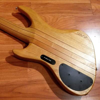 Dearmond Pilot Dlx V 5 String Bass Guitar image 5