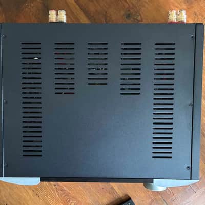 Simaudio Moon 340i D3PX Integrated Amplifier Black and Silver image 4