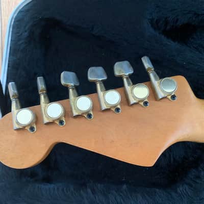 1979 Charvel San Dimas Strat - pre serialized image 4