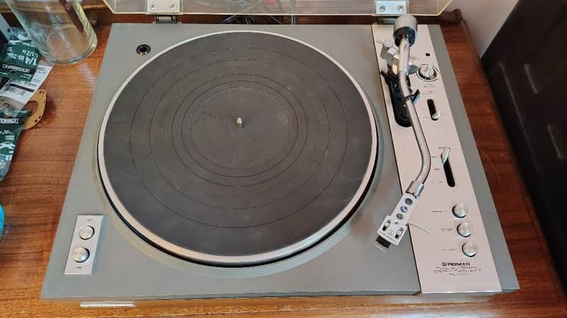 Pioneer PL117d fully automatic turntable in excellent condition - 1980's image 1