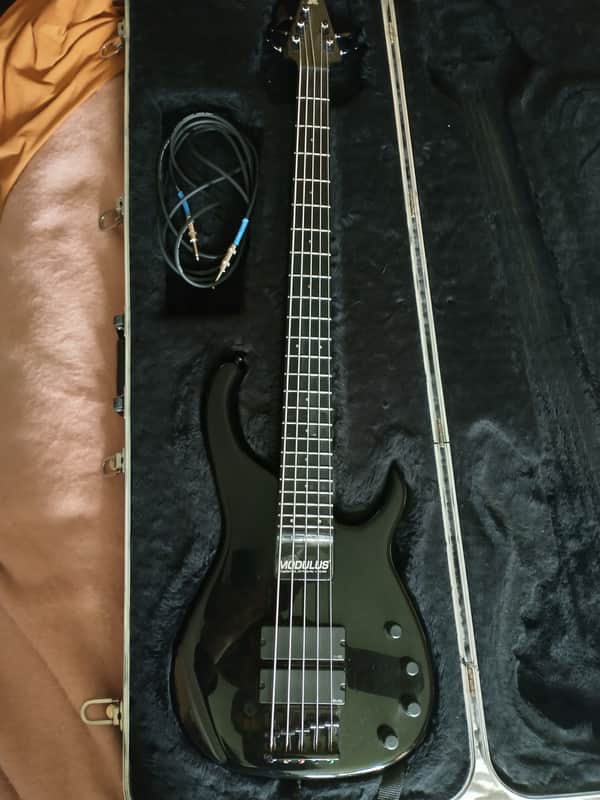 Modulus Quantum 5 1995 - Gloss black, graphite neck image 1