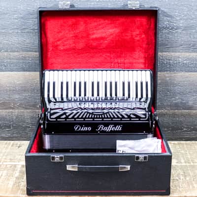 Dino Baffetti Professional IV Double Octave 41-Key 120-Bass Piano Accordion image 9