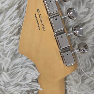 Fender Player II Stratocaster, Rosewood Fingerboard, White Blonde Finish - MIM image 5