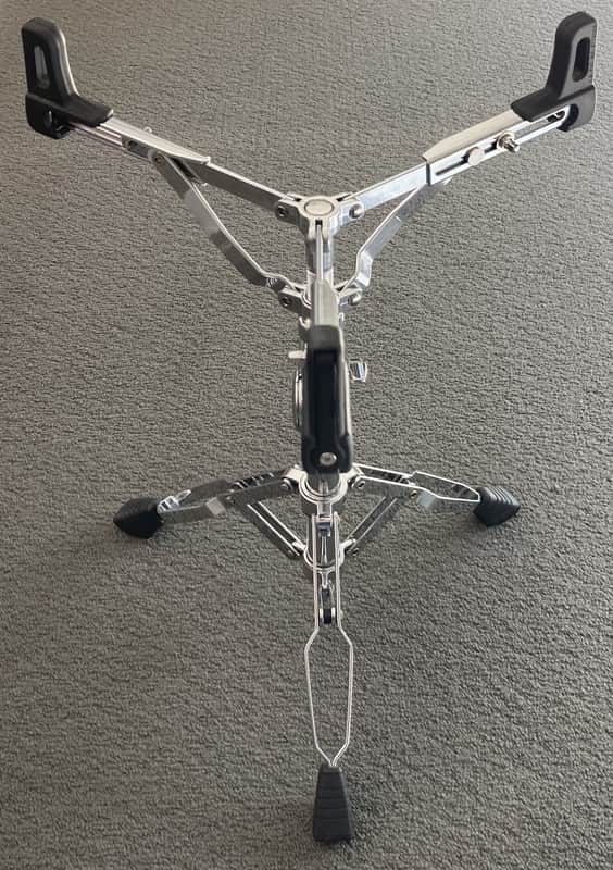 Pearl S900/S2000 Gyro-Lock Heavy-Duty Double Braced Snare Drum Stand image 1
