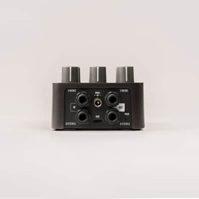 Universal Audio GALAXY 74' Tape Echo and Reverb Pedal image 5