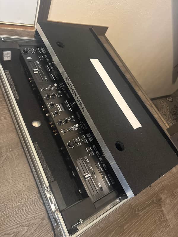 Pioneer DDJ-REV7 2-Channel DJ Controller