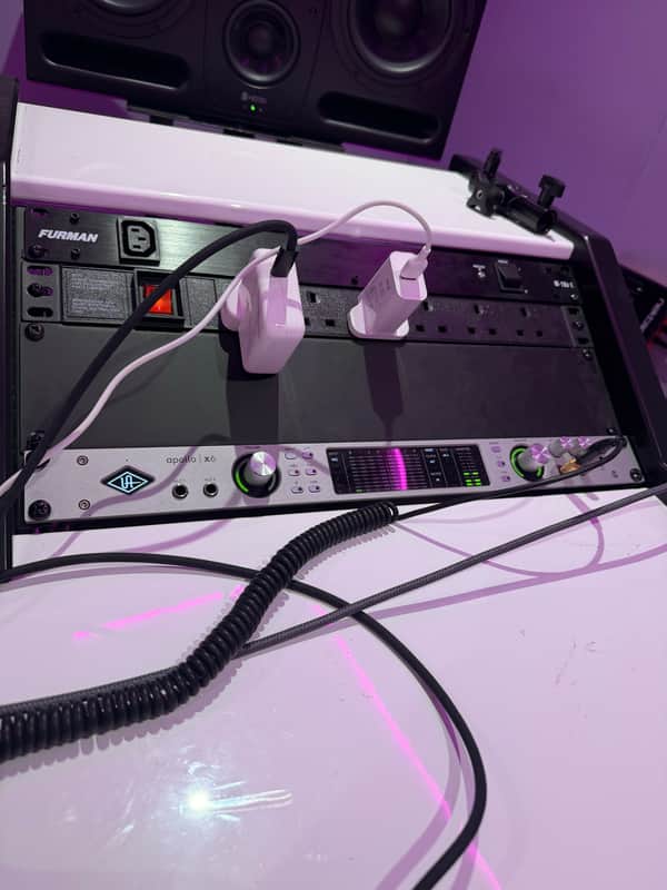 Universal Audio apollo x6 gen 2 essentials+ 2025 - silver image 1