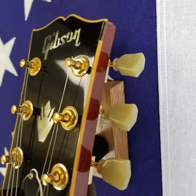 Gibson Les Paul Classic Antique 2007 - 2008 - Limited run flame top Classic with gold hardware image 7