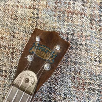 Bee Jay Products Co. Tivolette Banjolele 1900’s image 2