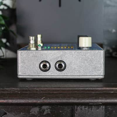 Preowned Electro-Harmonix Stereo Memory Man with Hazarai Delay Pedal image 2