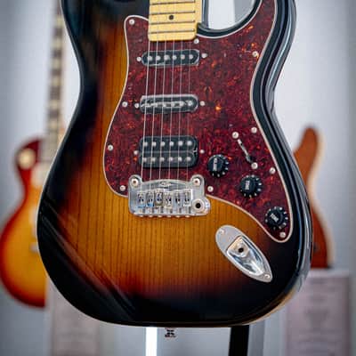 G&L Tribute Legacy HSS 3-Tone Sunburst MP image 6