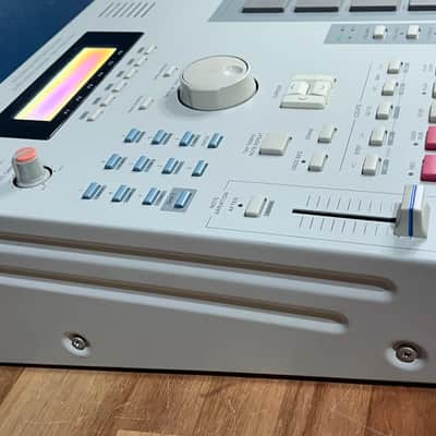 Immagine Akai MPC2000 MIDI Production Center - Grey - 6