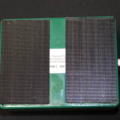 Diamond Tremolo 2000s - Green image 6