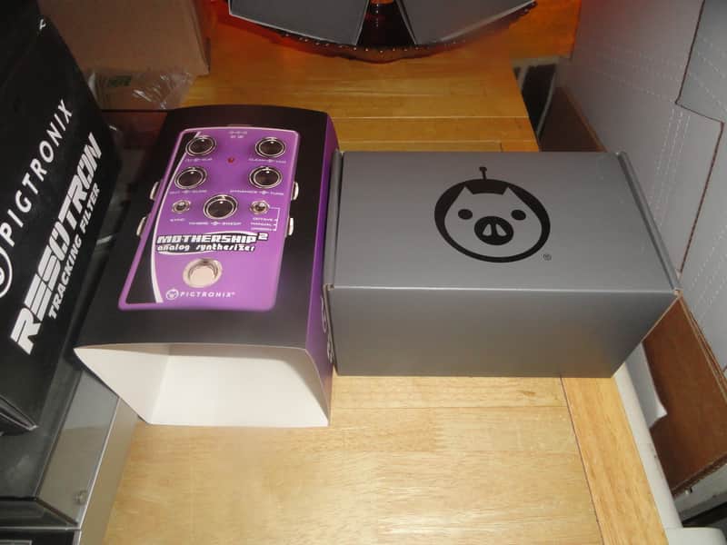 pigtronix pigtronics mothership2 analog synthesizer electric guitar pedal purple image 1