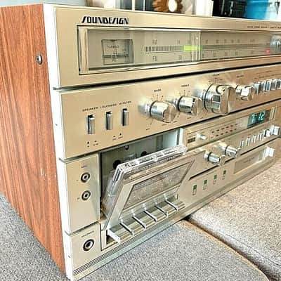 Soundesign 5959 - Vintage 1980s Brushed Aluminum All In One Tuner Cassette 8-Track Stereo Console image 3
