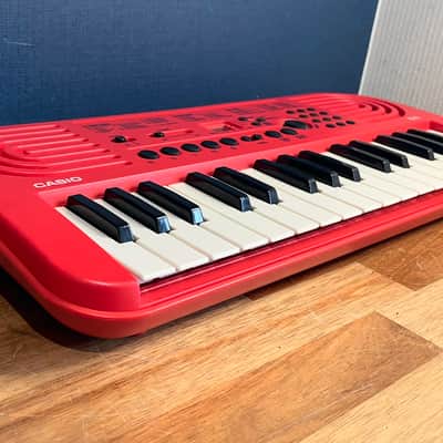Casio UK-01 32-Key Mini Keyboard | SA-46 image 3