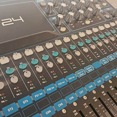 Allen & Heath QU-24 image 3
