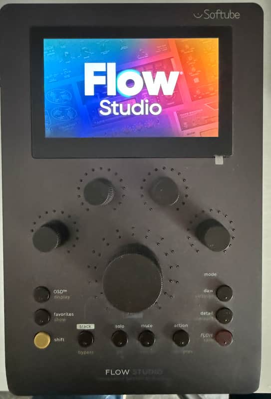 Softube Flow Studio Controller image 1