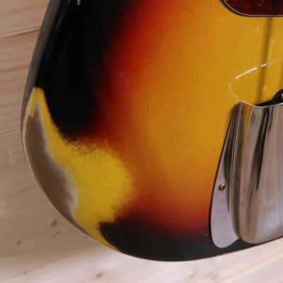Fender Custom Shop 1972 Jazz Bass Relic - Rosewood Fingerboard, 3-Tone Sunburst image 7