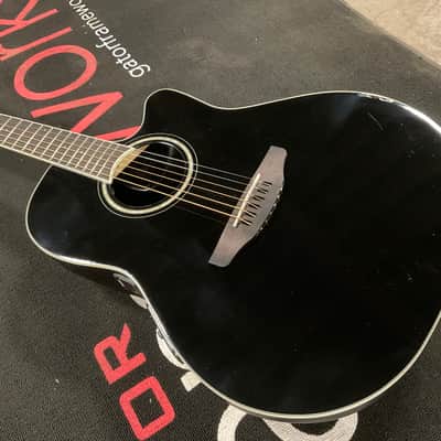 Ovation Ovation Celebrity Standard Mid-Depth Acoustic-Electric Guitar - Black Black gloss image 4