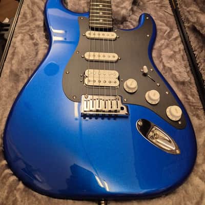 Fender American Ultra II Stratocaster HSS Noble Blue image 3