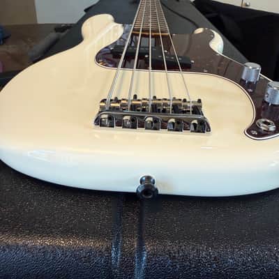 Fender American Professional II Precision Bass V with Rosewood Fretboard 2026 - Olympic White image 6