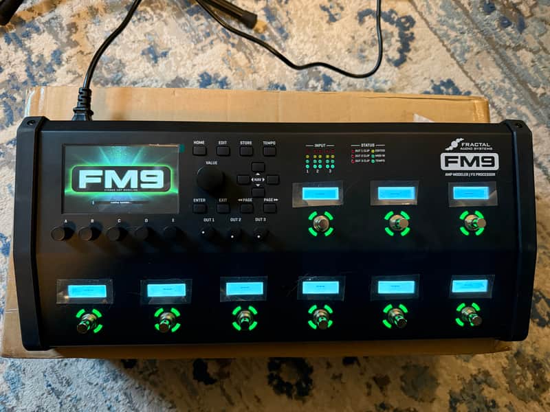 Fractal Audio FM9 Turbo Amp Modeler / FX Processor