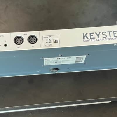 Arturia KeyStep 32-Key MIDI Controller 2017 - 2025 - White image 2