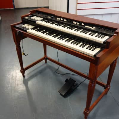 Hammond XK-3c/XLK3 + wooden stand and swell pedal