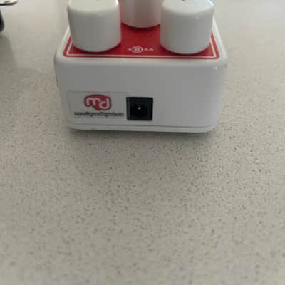 Electro-Harmonix Nano POG Polyphonic Octave Generator 2015 - Present - Red / White image 3