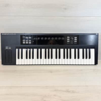 Native Instruments Komplete Kontrol S49 Keyboard Controller | Reverb