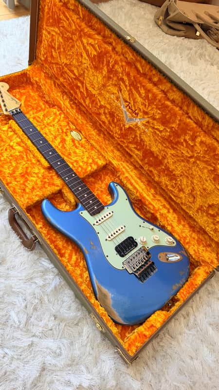 Fender Custom Shop 1960 Stratocaster HSS Heavy Relic Lake Placid Blue