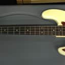 Fender Jazz 1966 - Refin in Olimpic White, left-handed