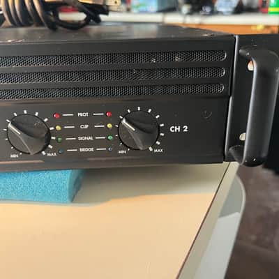 Gemini XGA-2000 Professional 2000-Watt Rackmount Power Amp w/ IEC power cable & rack mount bolts/washers. image 4