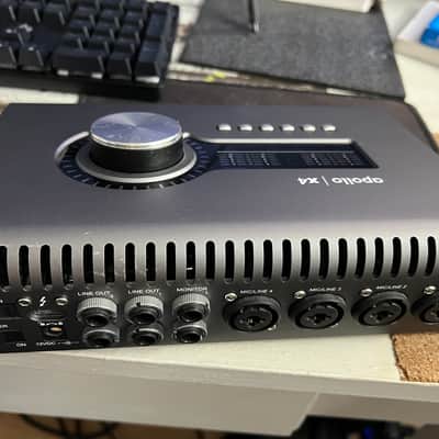Universal Audio Apollo x4 QUAD Thunderbolt 3 Audio Interface 2019 - Present - Gray image 6