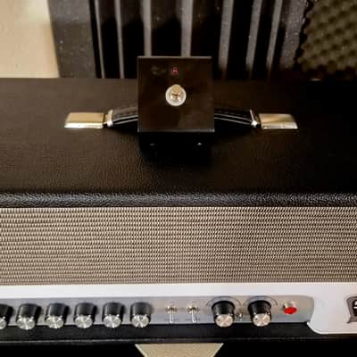Tone King Royalist MKIII Guitar Amp Head (with flightcase image 12