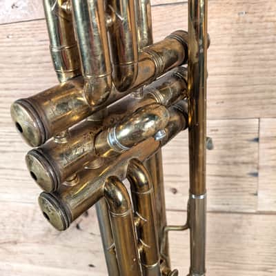 Buescher Aristocrat Model 207 Bb Trumpet 50's era needs work image 7